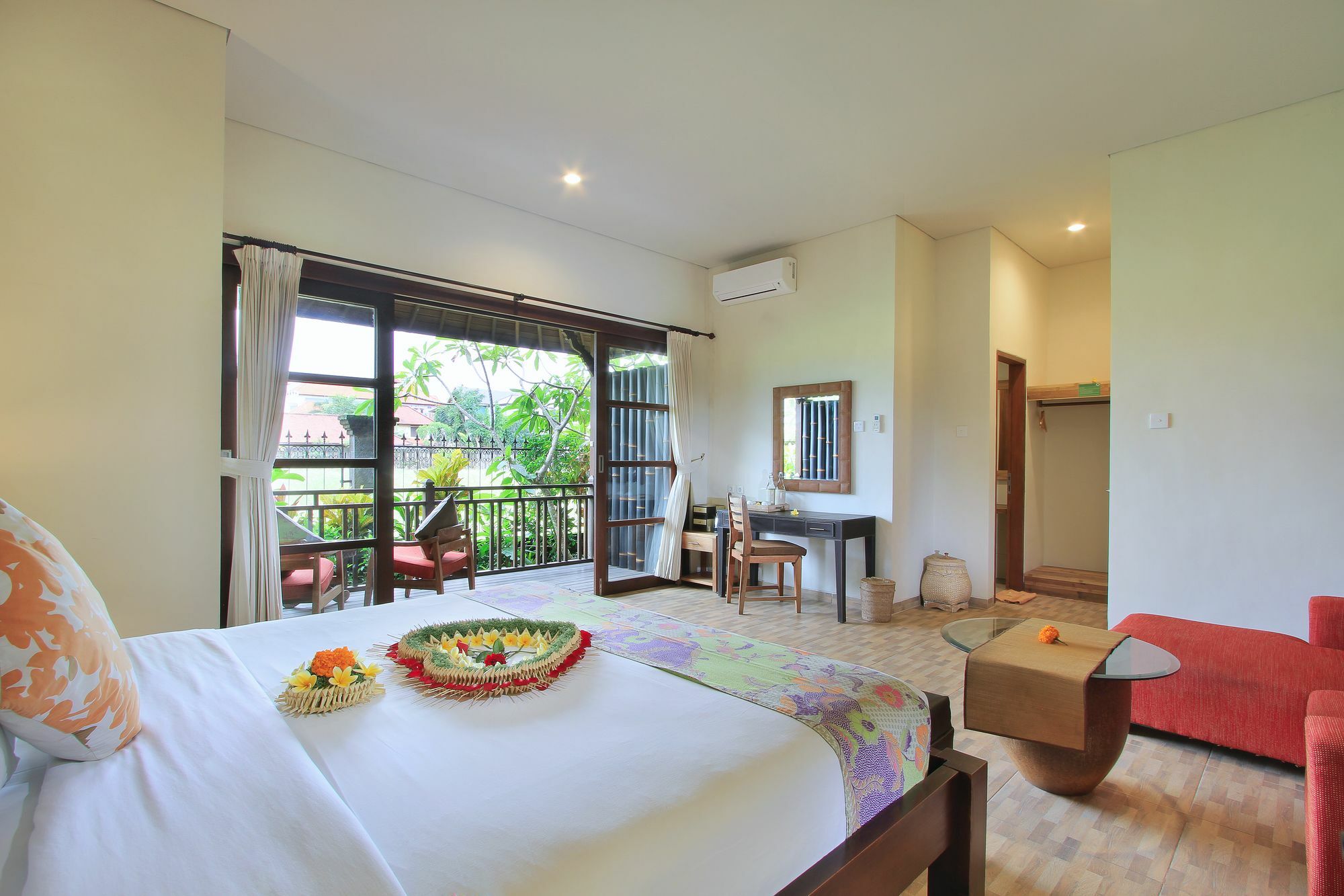 Sarin Ubud Suites By Pramana Villas Exterior foto